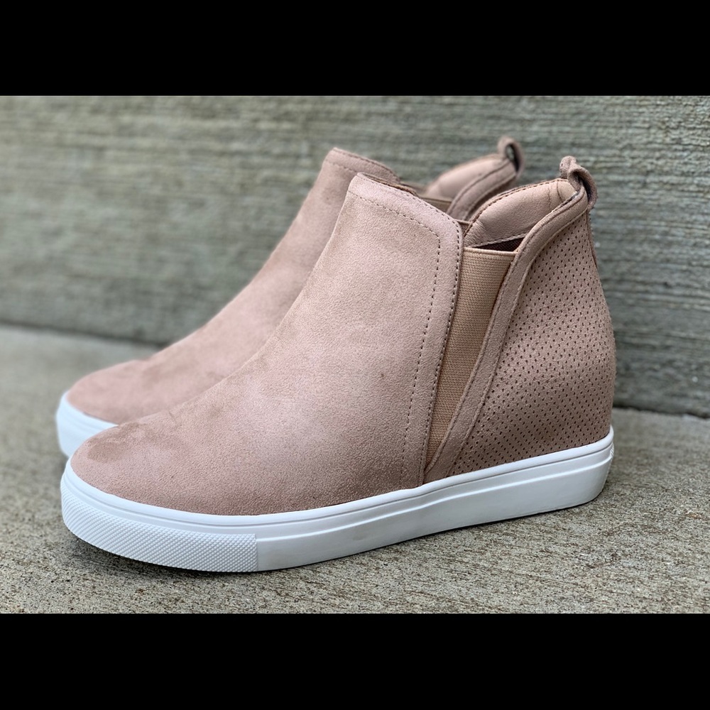 Wedge Tennis Shoes